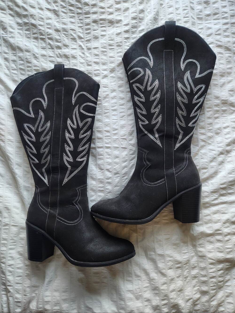Torrid Black Embroidered Western Cowboy Boots 11WW